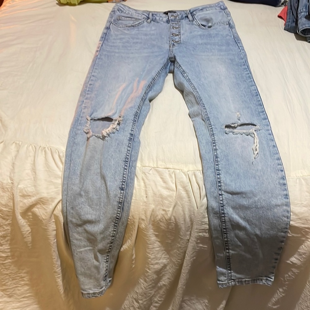 Wild Fable Light Wash Denim Ripped Jeans Women